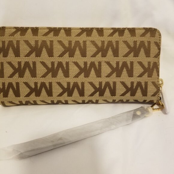 NEW Michael Kors Brown Jacquard Signature Monogrammed Wristlet Wallet